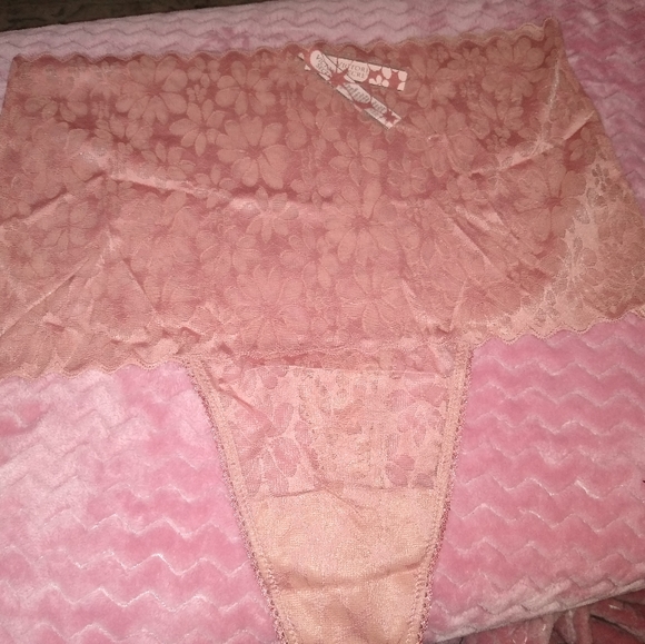 Victoria's Secret Floral Mesh Thong XL - Picture 1 of 3
